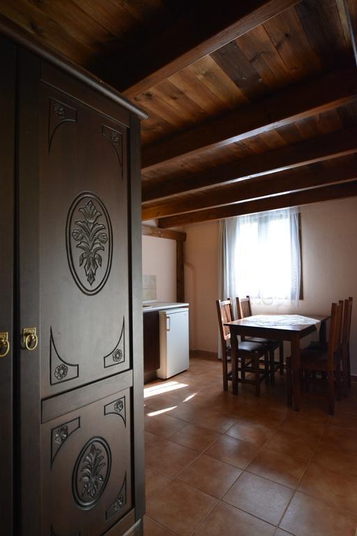 Guesthouse Rodamos 탁시아르히스 외부 사진